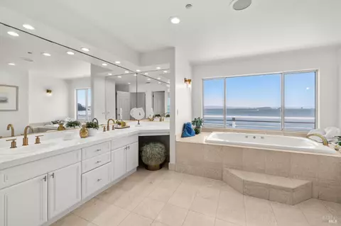 Bath - 433 Bridgeway, Sausalito, CA 94965 photo 1 of 5