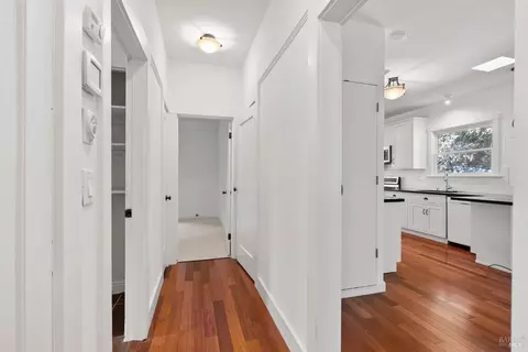 Entry Way - 162 Wolfe Grade, Kentfield, CA 94904 photo 2 of 4