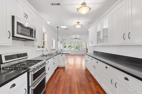 Entry Way - 162 Wolfe Grade, Kentfield, CA 94904 photo 1 of 4