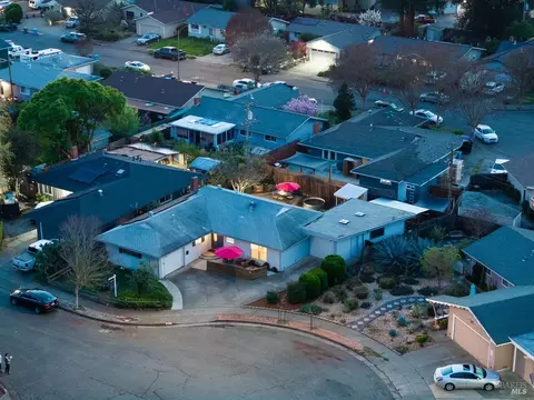119 Sandalwood Ct, Santa Rosa, CA 95401