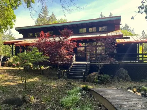 909 Exley Ln, Willits, CA 95490