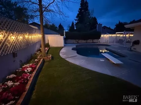 Exterior - 1555 Mccarthy Ct, Dixon, CA 95620 photo 21 of 26
