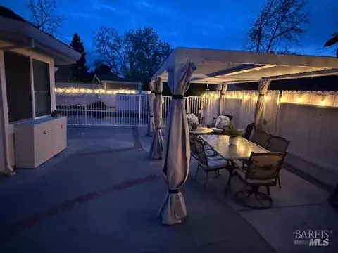 Exterior - 1555 Mccarthy Ct, Dixon, CA 95620 photo 23 of 26