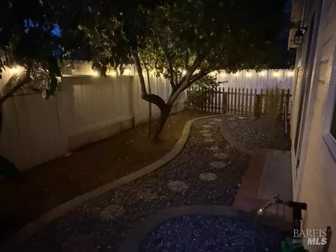 Exterior - 1555 Mccarthy Ct, Dixon, CA 95620 photo 22 of 26