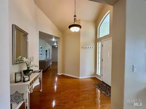 Entry Way - 1555 Mccarthy Ct, Dixon, CA 95620 photo 1 of 4