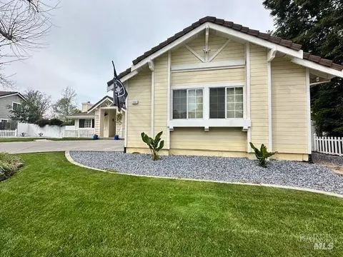 Exterior - 1555 Mccarthy Ct, Dixon, CA 95620 photo 4 of 26