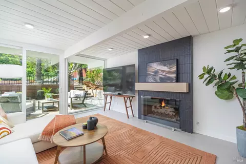340 Devon Dr, San Rafael, CA 94903 photo 8