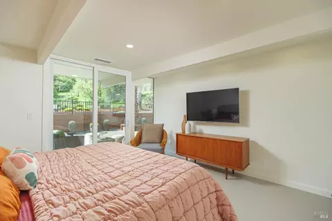 340 Devon Dr, San Rafael, CA 94903 photo 16