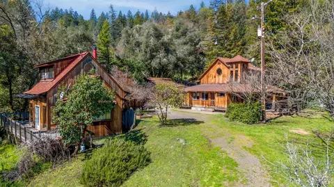 14621 Tomki Rd, Redwood Valley, CA 95470