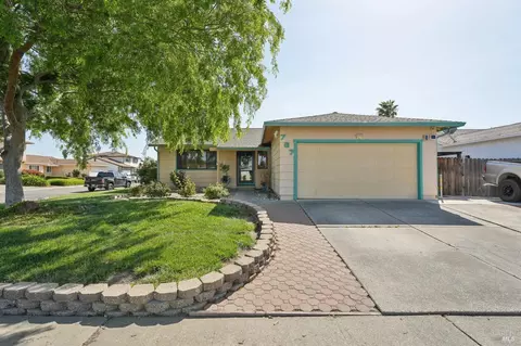 707 Ring Neck Ln, Suisun City, CA 94585
