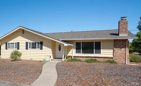 2475 Melbrook Way, Santa Rosa, CA 95405