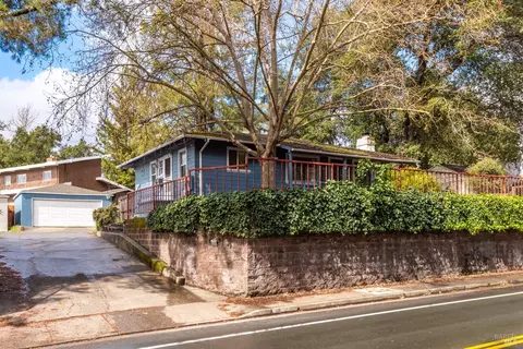 2525 Chanate Rd, Santa Rosa, CA 95404
