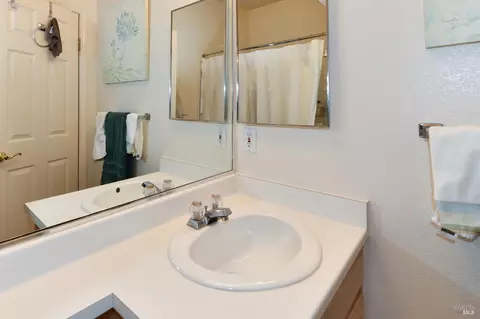 703 Harry James Ct, Windsor, CA 95492 photo 15