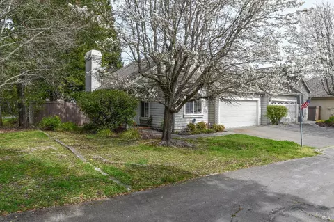 703 Harry James Ct, Windsor, CA 95492 photo 2