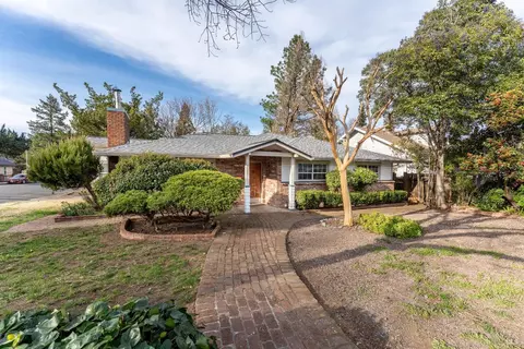 1190 W Perkins St, Ukiah, CA 95482