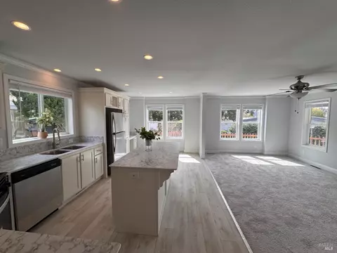 34 Springhill Ct, Santa Rosa, CA 95409