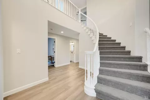 Entry Way - 106 Silver Eagle Way, Vacaville, CA 95688 photo 3 of 4