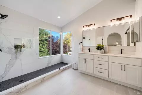Bath - 106 Silver Eagle Way, Vacaville, CA 95688 photo 1 of 5