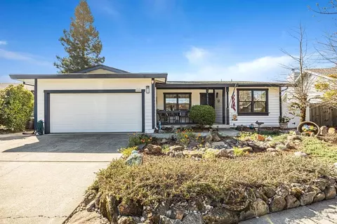 1059 Badger Ct, Santa Rosa, CA 95409