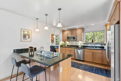 11 Walker Rd, Mill Valley, CA 94941 photo 3