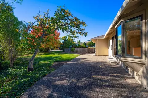 270 Temelec Cir, Sonoma, CA 95476 photo 23