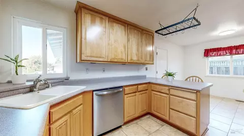 1108 Graham Ct, Windsor, CA 95492 photo 3