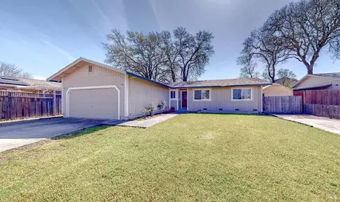 1108 Graham Ct, Windsor, CA 95492