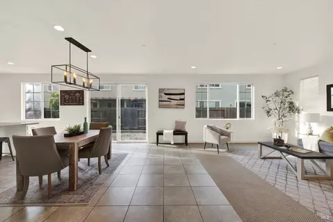 Dining - 261 Primrose Dr, Vacaville, CA 95687 photo 1 of 4