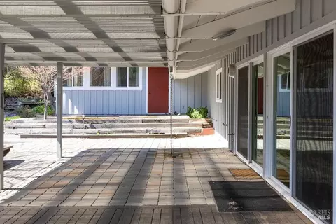 Exterior - 1101 Maple Ave, Ukiah, CA 95482 photo 25 of 31