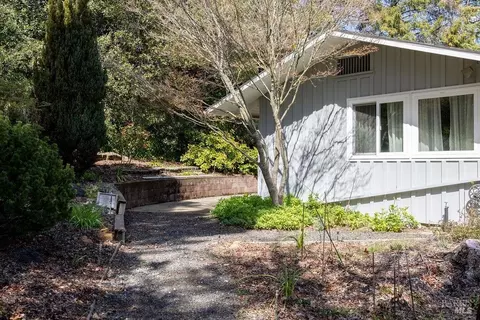 Exterior - 1101 Maple Ave, Ukiah, CA 95482 photo 19 of 31