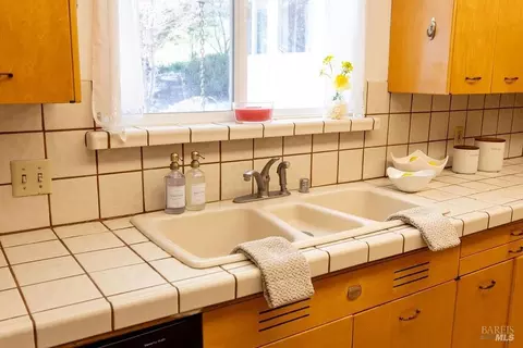 Kitchen - 1101 Maple Ave, Ukiah, CA 95482 photo 1 of 7