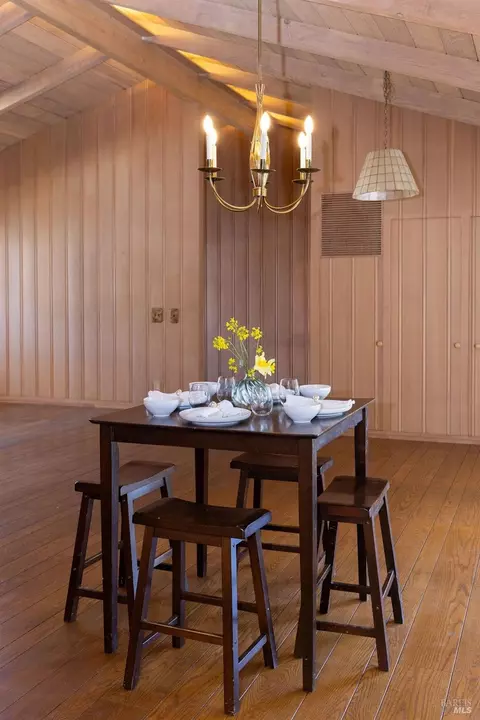 Dining - 1101 Maple Ave, Ukiah, CA 95482 photo 6 of 8