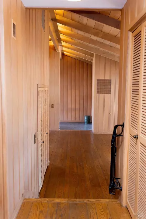 Entry Way - 1101 Maple Ave, Ukiah, CA 95482 photo 4 of 6