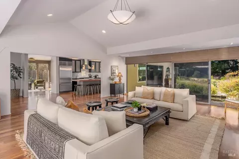 Living - 19265 7th St E, Sonoma, CA 95476 photo 3 of 4