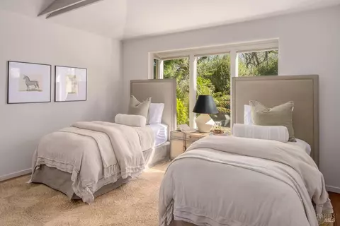 Bedroom - 19265 7th St E, Sonoma, CA 95476 photo 4 of 5