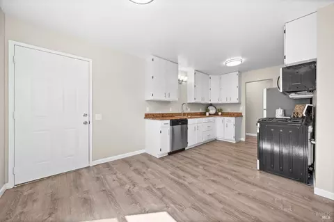 493 Idora Ave, Vallejo, CA 94591 photo 13