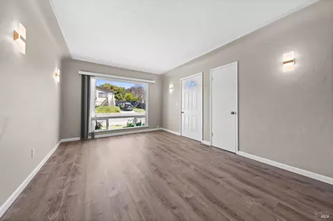 493 Idora Ave, Vallejo, CA 94591 photo 7