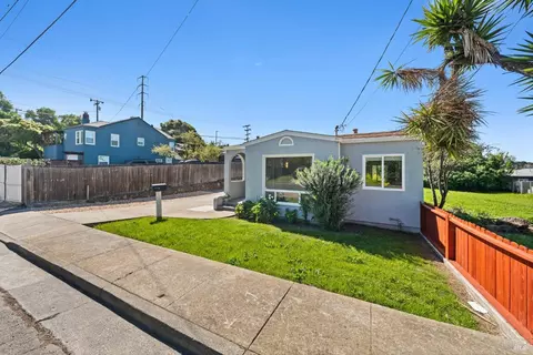 493 Idora Ave, Vallejo, CA 94591 photo 2
