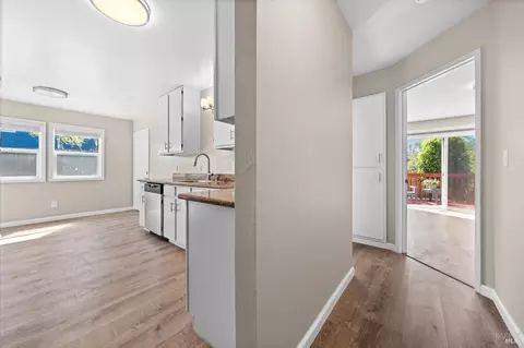 493 Idora Ave, Vallejo, CA 94591 photo 9