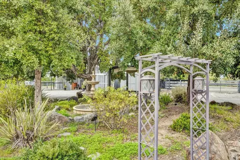 Exterior - 1200 E Railroad Ave, Cotati, CA 94931 photo 23 of 23