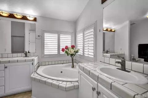 Bath - 1200 E Railroad Ave, Cotati, CA 94931 photo 2 of 2