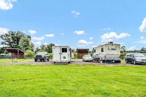 Exterior - 1200 E Railroad Ave, Cotati, CA 94931 photo 17 of 23