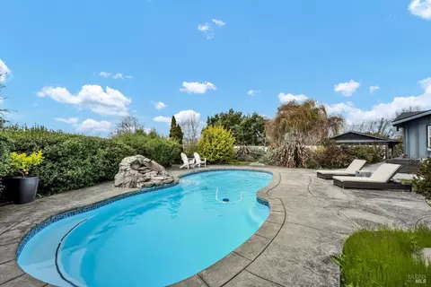 Exterior - 1200 E Railroad Ave, Cotati, CA 94931 photo 4 of 23