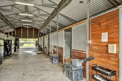 Entry Way - 1200 E Railroad Ave, Cotati, CA 94931 photo 1 of 3