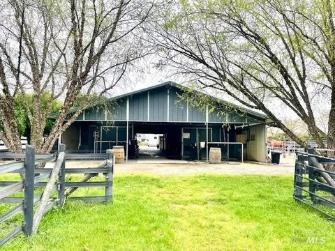 Exterior - 1200 E Railroad Ave, Cotati, CA 94931 photo 9 of 23