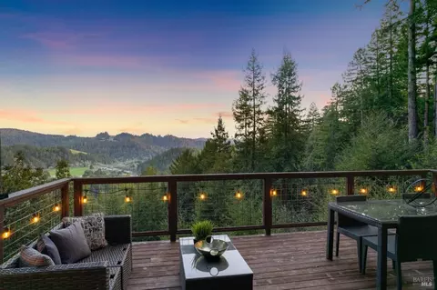 13 Madrone Dr, Cazadero, CA 95421