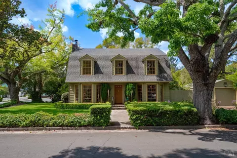 693 Austin Ave, Sonoma, CA 95476