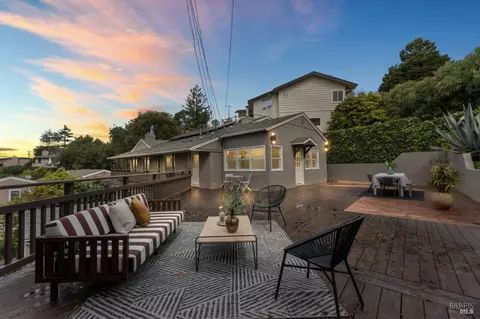 1918 Drake Dr, Oakland, CA 94611