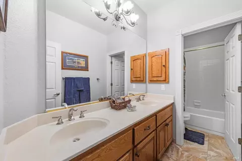 Bath - 3237 Winged Foot Dr, Fairfield, CA 94534 photo 3 of 3