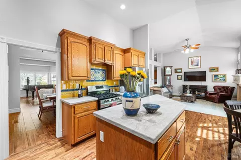 Kitchen - 3237 Winged Foot Dr, Fairfield, CA 94534 photo 4 of 7